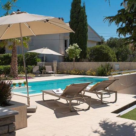 Pool Apartments Galeb Novalja Bagian luar foto