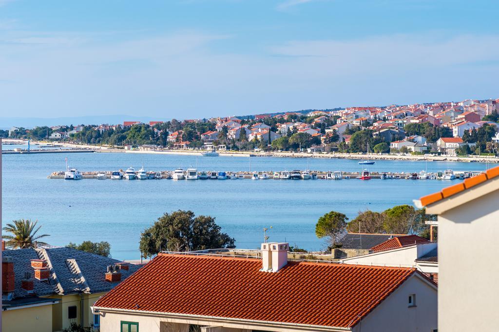 Pool Apartments Galeb Novalja Bagian luar foto