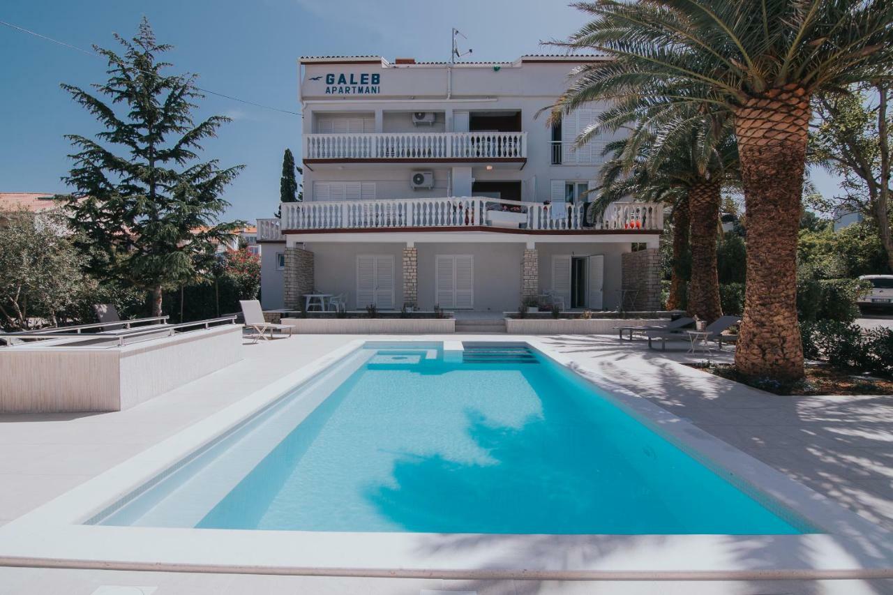 Pool Apartments Galeb Novalja Bagian luar foto